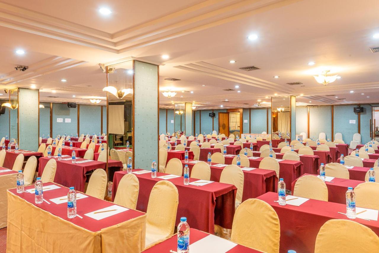 Nonthaburi Palace Hotel Luaran gambar