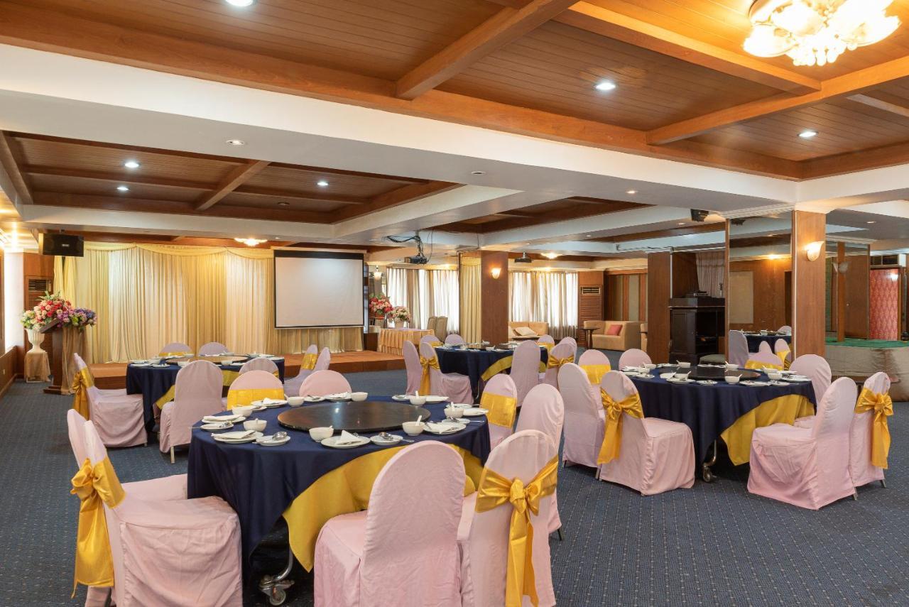Nonthaburi Palace Hotel Luaran gambar