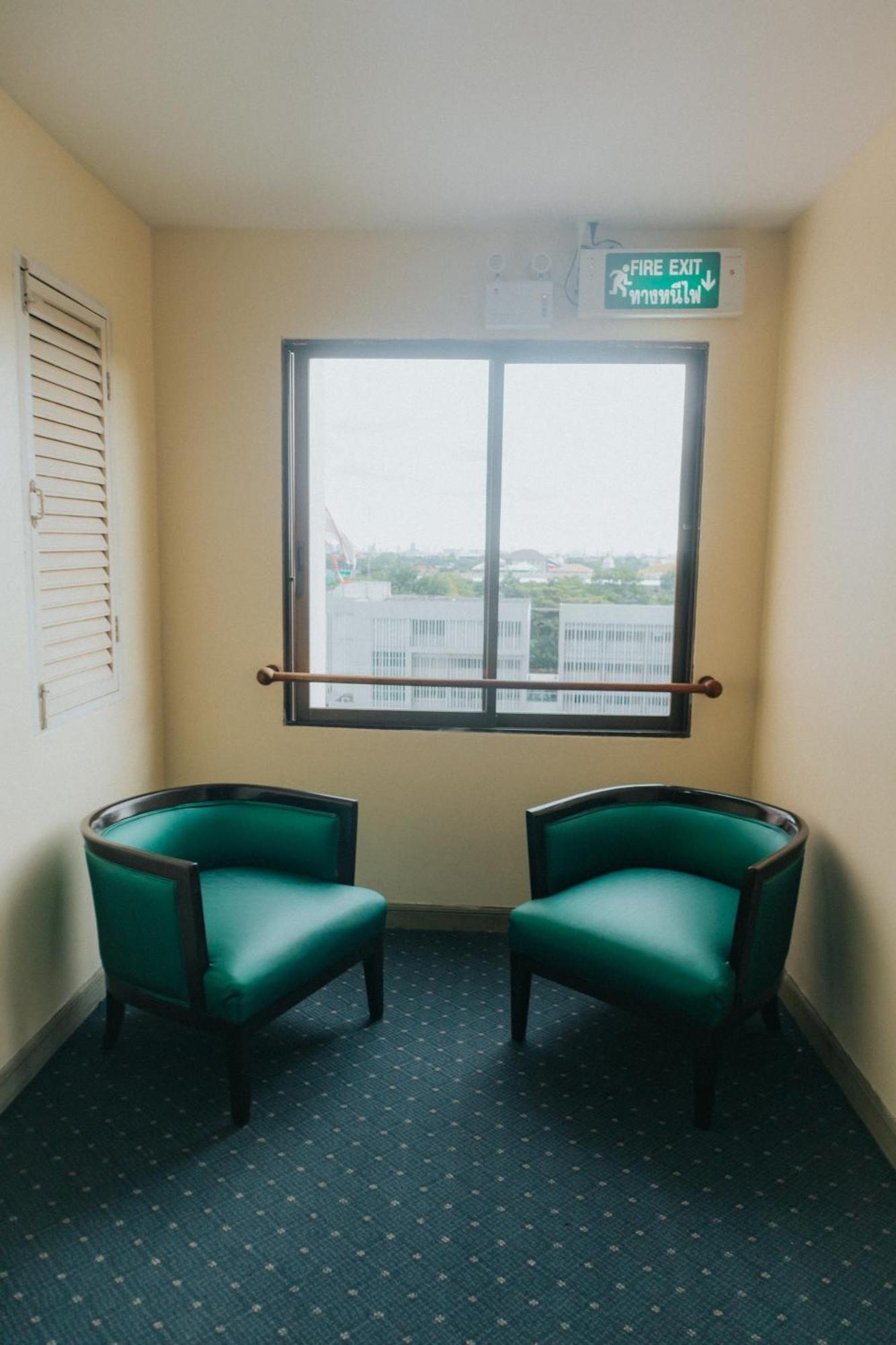 Nonthaburi Palace Hotel Luaran gambar