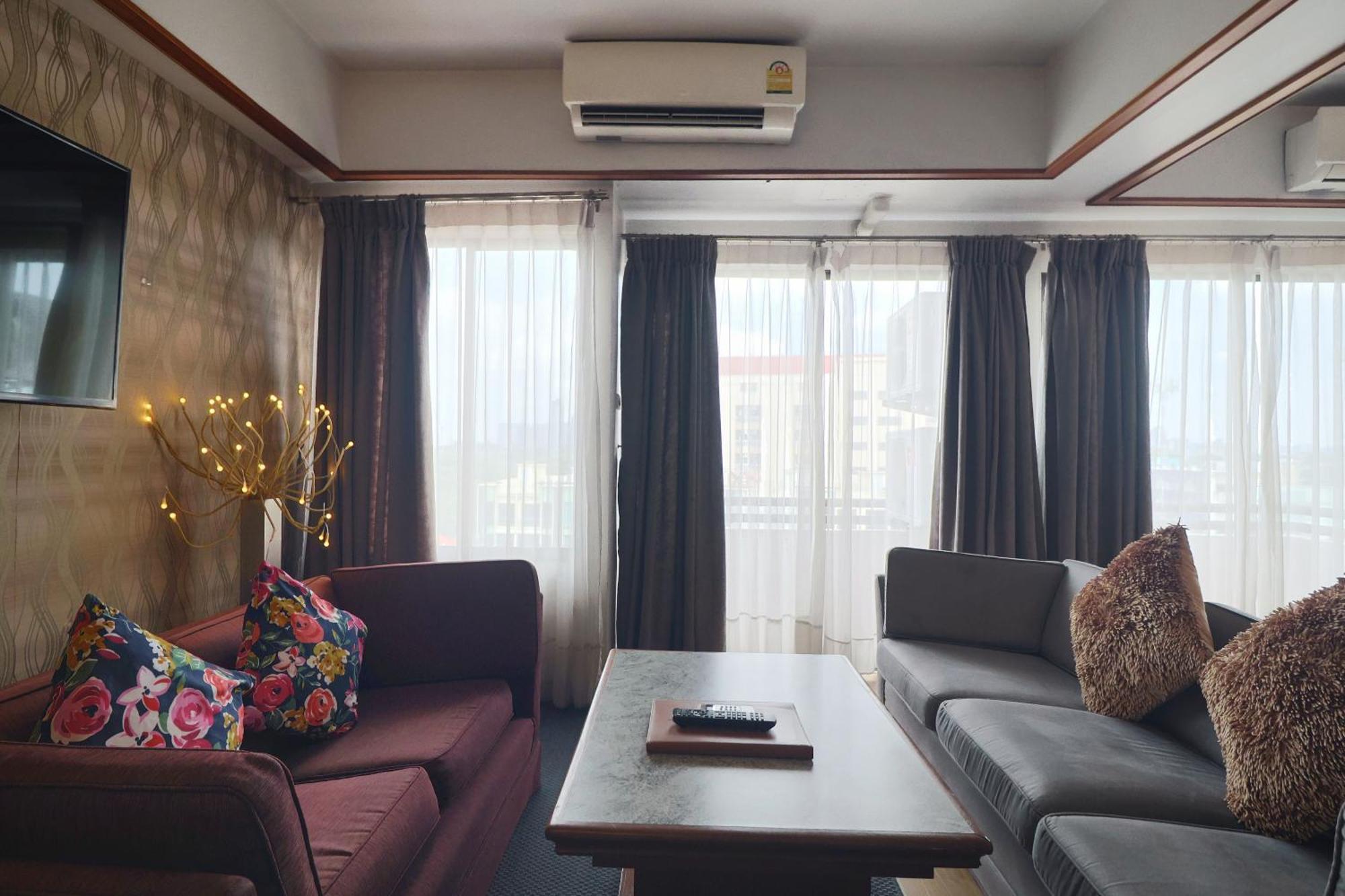 Nonthaburi Palace Hotel Luaran gambar