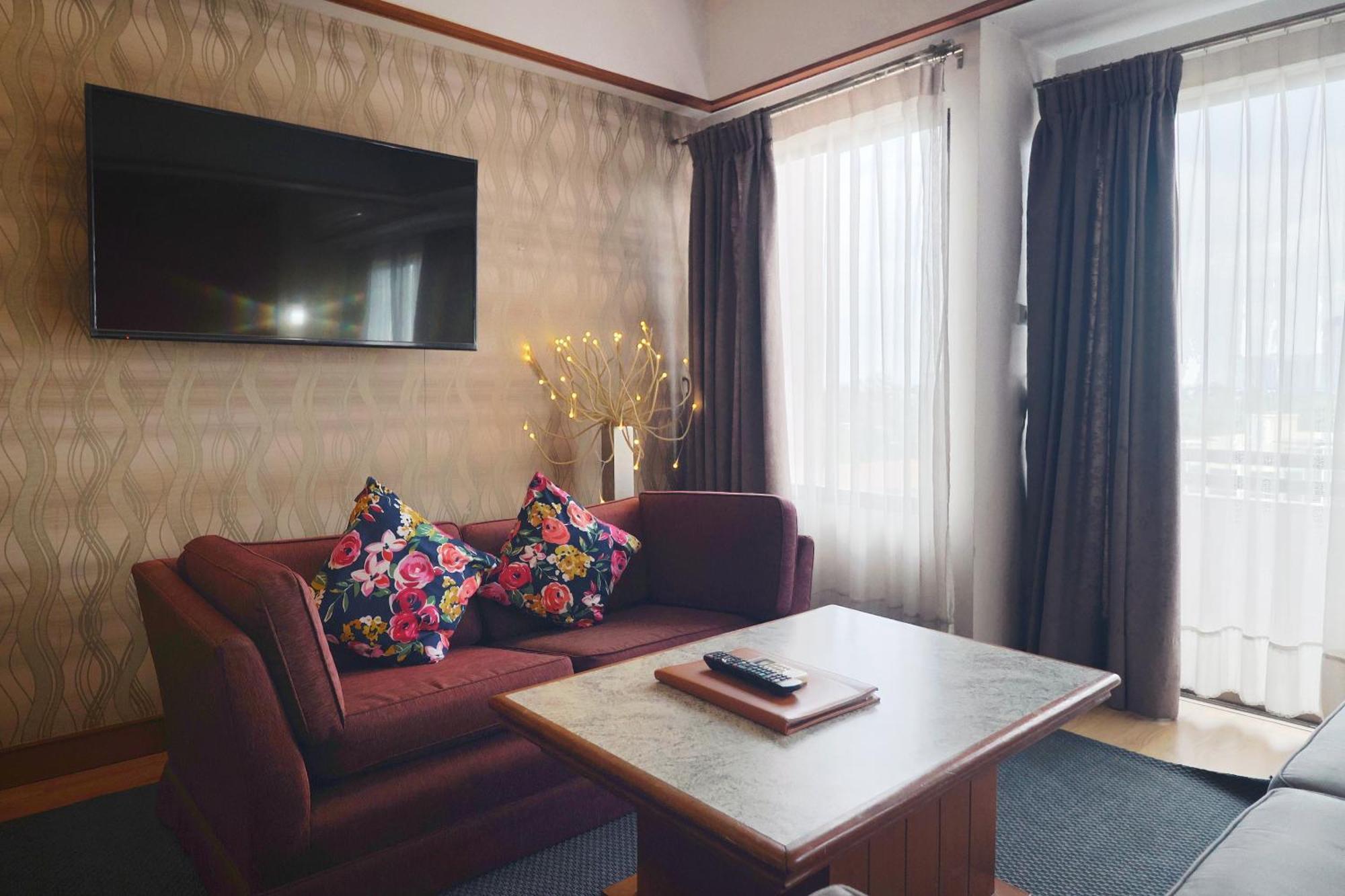 Nonthaburi Palace Hotel Luaran gambar