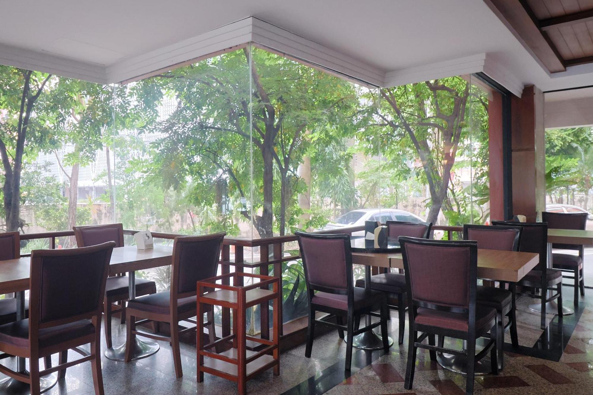 Nonthaburi Palace Hotel Luaran gambar