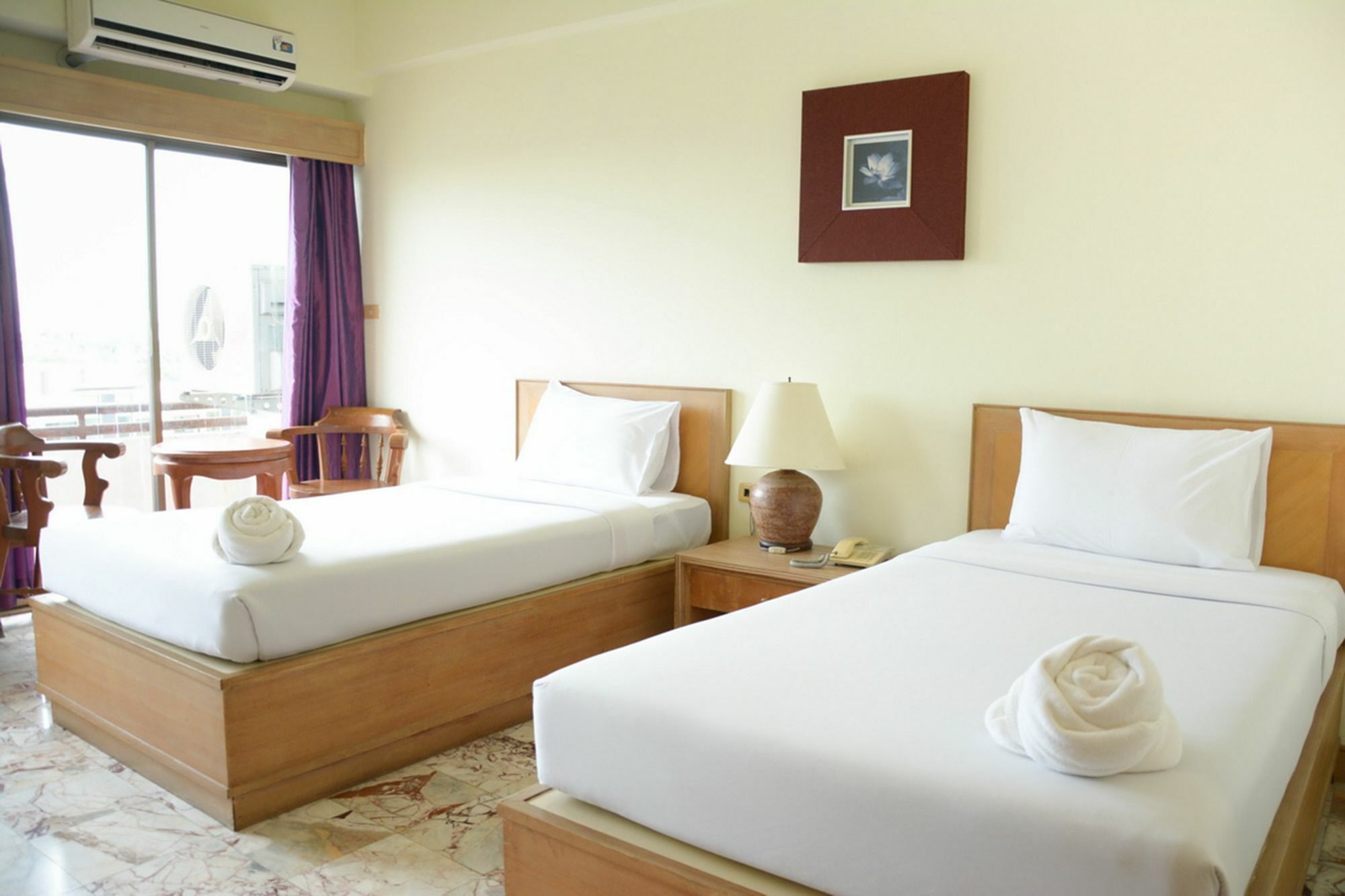 Nonthaburi Palace Hotel Luaran gambar